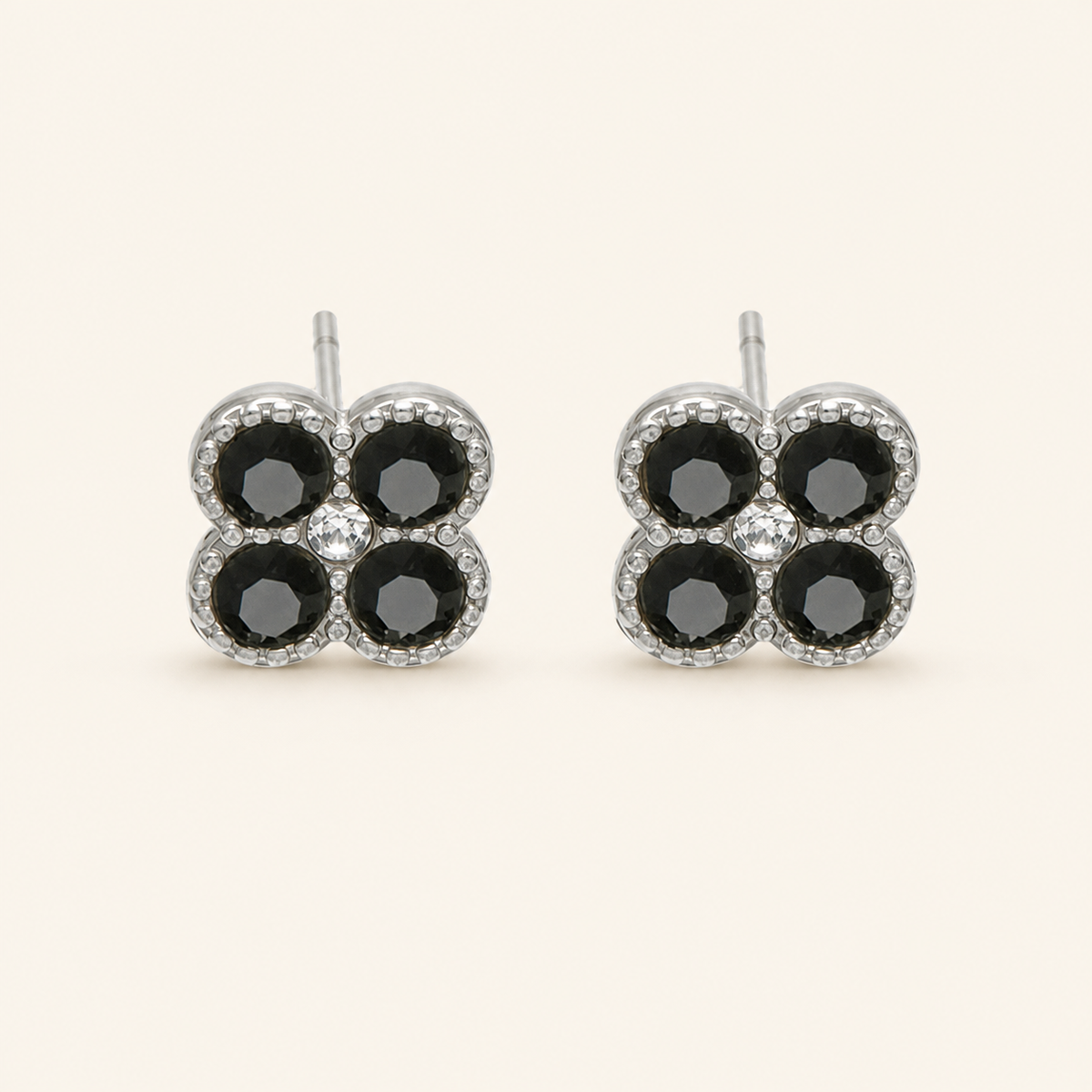 Clover of Grace black zircon earrings in silver