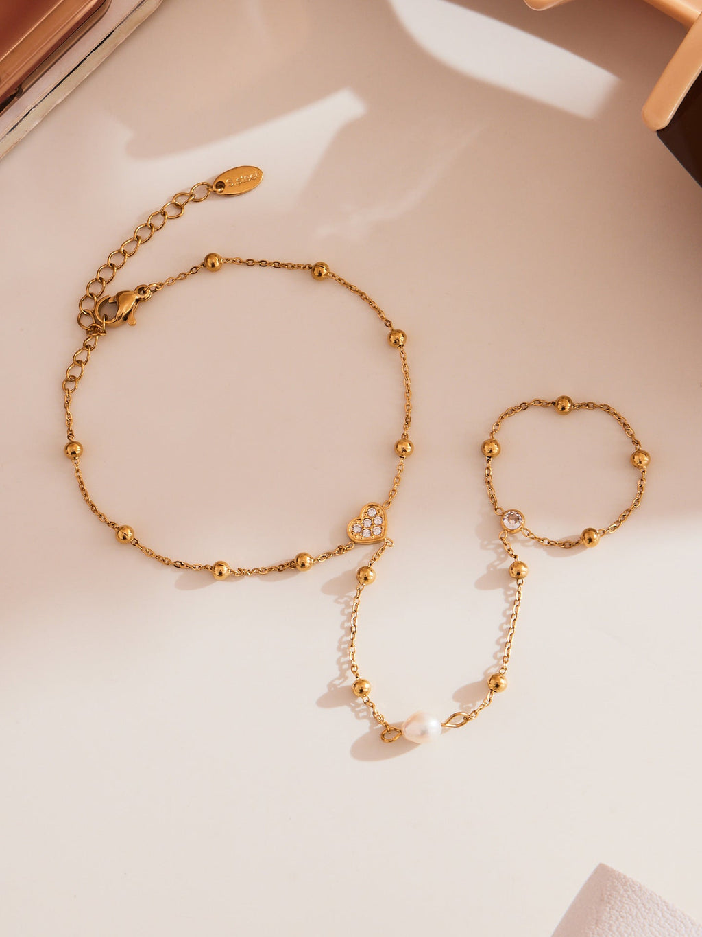 Dainty Grace finger chain collection detail 5