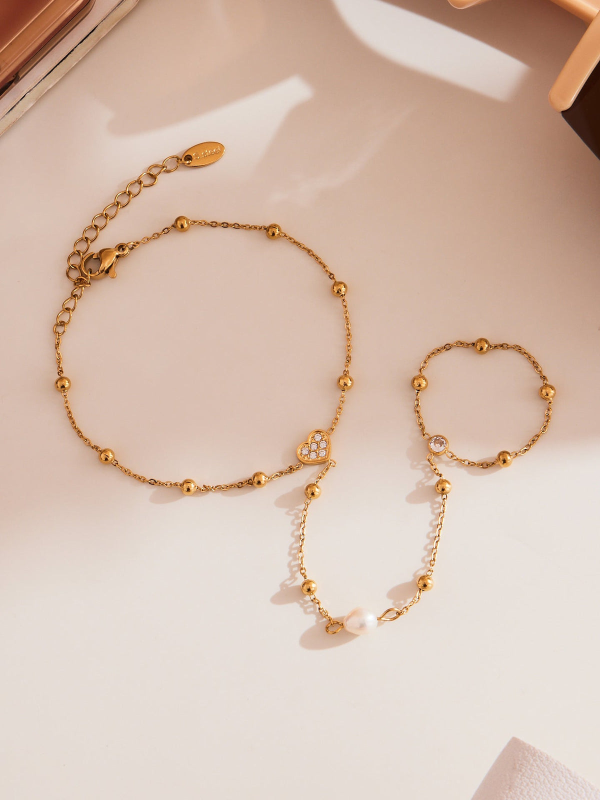 Dainty Grace finger chain collection detail 5