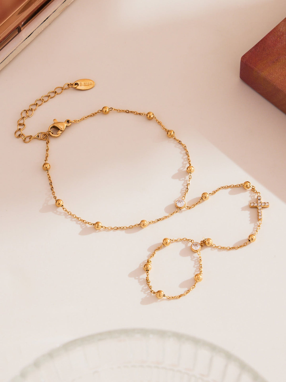 Dainty Grace finger chain collection detail 6